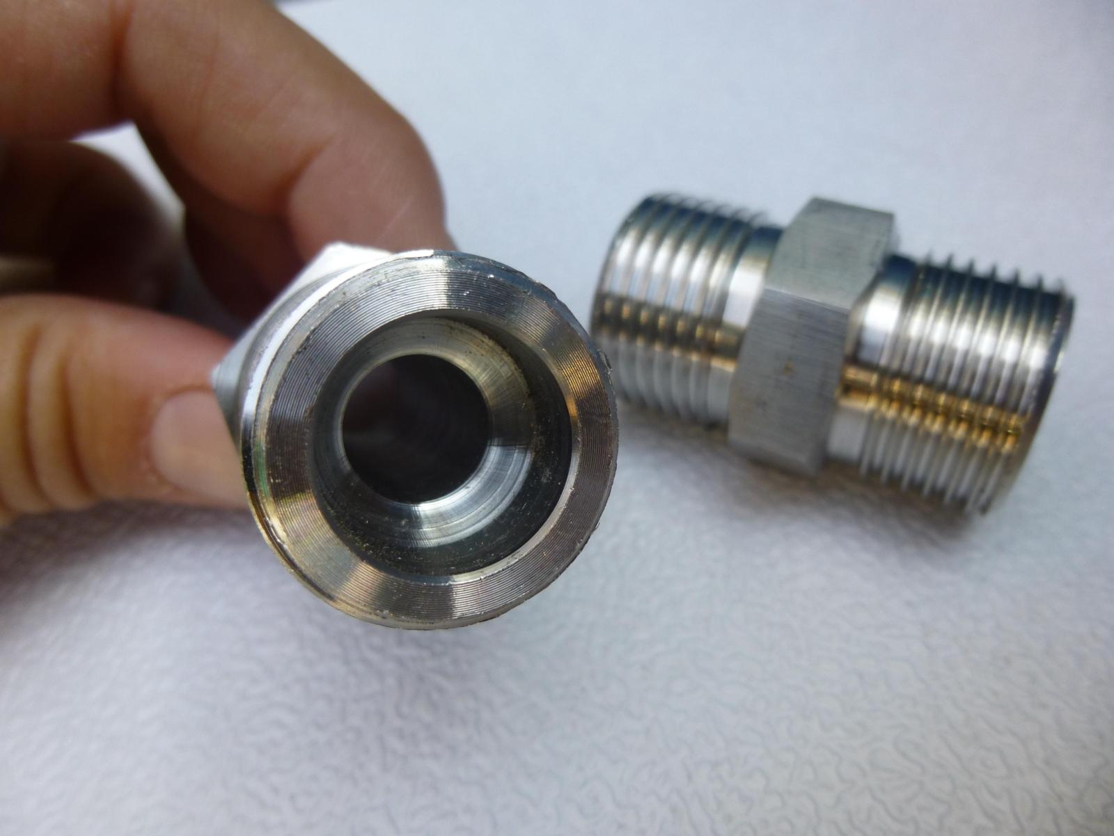 内牙内球面接头 1 1/2